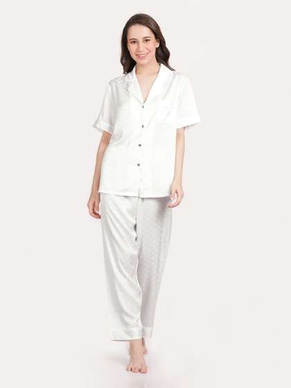 Shyle Snow White Flower Printed Satin Pyjama Set