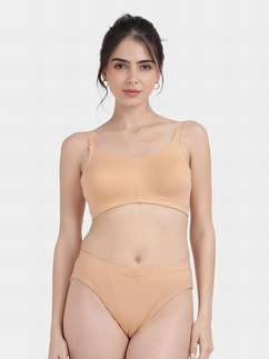 Susie AlmondBuff Bottom Encircled Moulded Everyday Bra Lingerie Set