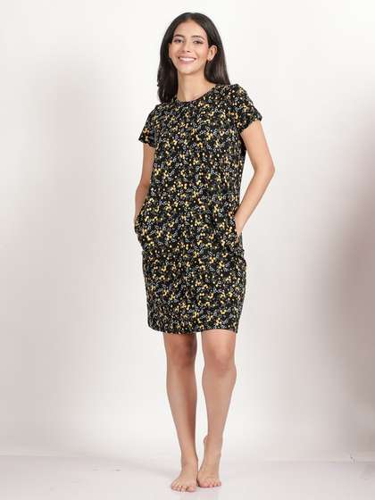 Shyaway Black Beauty Multicolour Floral Printed Casual Sleep Tee