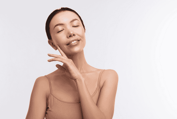 What are the Benefits of Wearing a Camisole