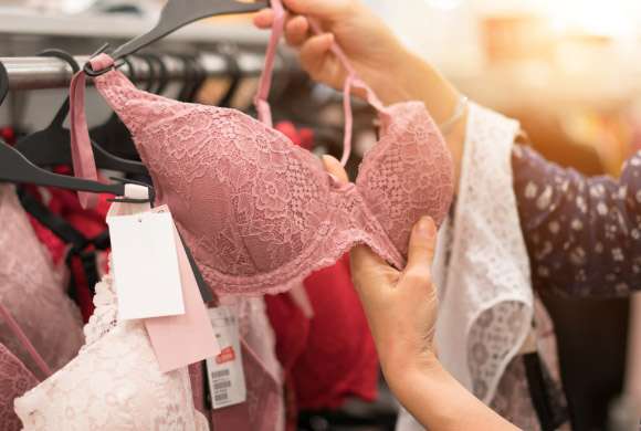 Lingerie 101: 6 Signs You Need a Smaller Size Bra